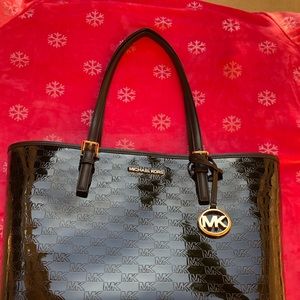 New Michael Kors Handbag